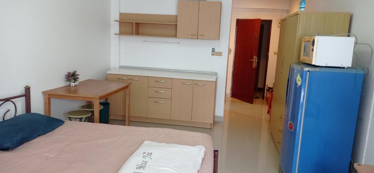 Live The Beachlife In Jomtien Beach Condo, Pattaya Exteriör bild